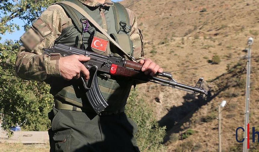 Hakkari’de Korucunun Evinde Uyuşturucu Bulundu