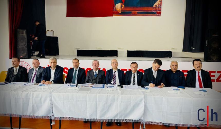 Hakkari’de Tapu Müjdesi: Yüzlerce Vatandaş Tapusuna Kavuşuyor