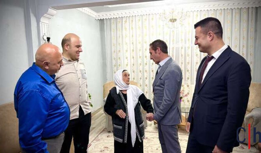 Hakkâri’de Anlamlı İftar: Yetkililer Piruze Nine ve Engelli Oğlunun Sofrasına Konuk Oldu