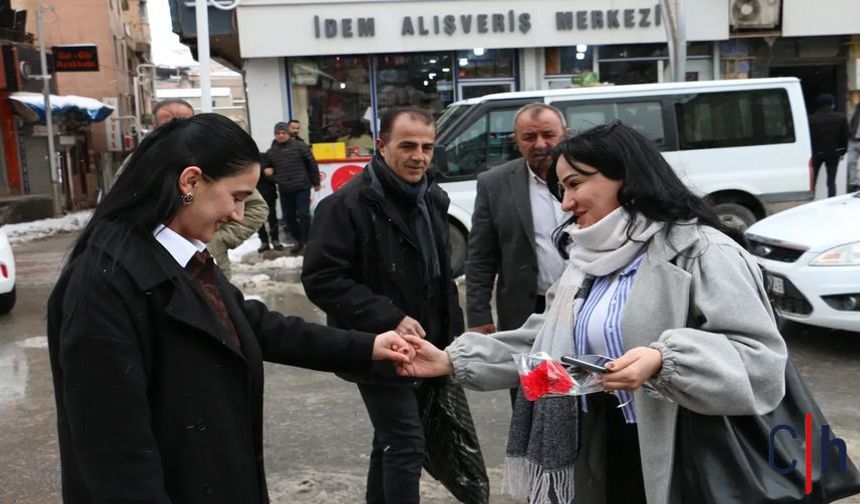 CHP Hakkari Kadın Kolları’ndan 8 Mart Etkinliği