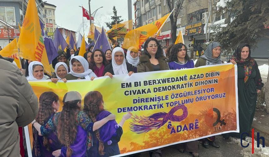 Hakkari’de 8 Mart Yürüyüşü: Kadınlar Eşitlik ve Özgürlük İçin Alanlara Çıktı