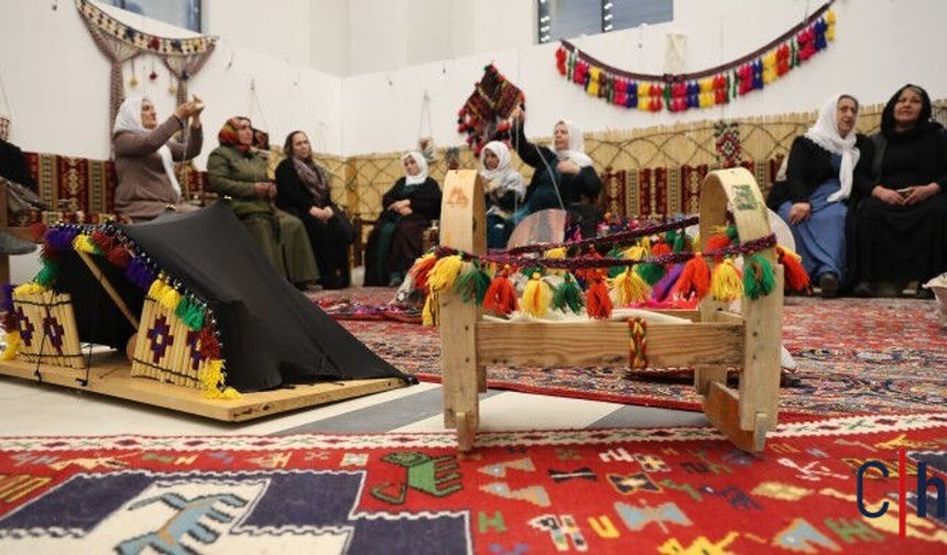 “Her Nakış Bir Hikayedir” Etkinliğine Yoğun İlgi