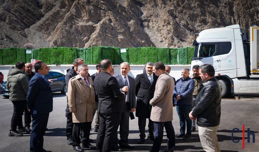 Vali Taşyapan et tesisi ve çöp merkezinde inceleme yaptı