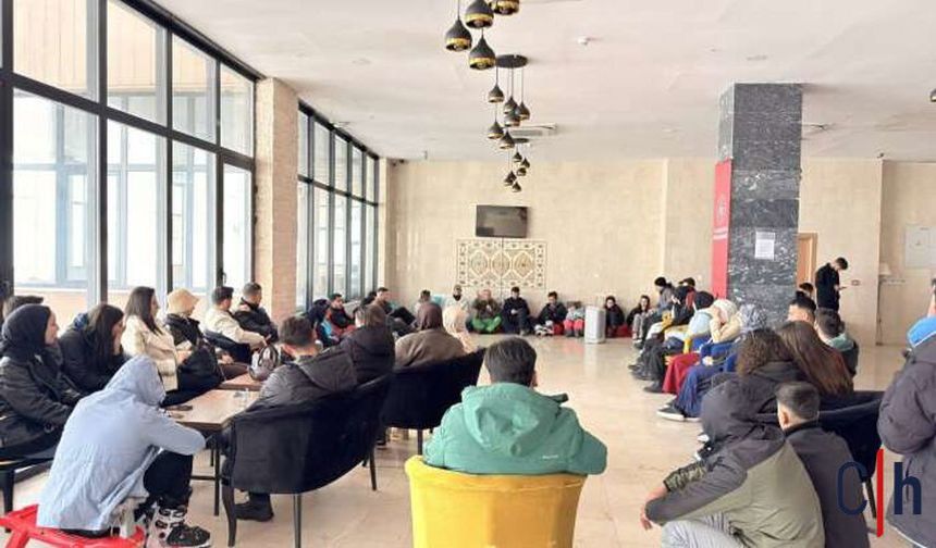 Başkan Kaya, Mergabütan’da gençlerle buluştu