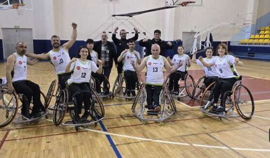 Hakkari Ekibi Lider Bitirdi, Hedef Üst Lig