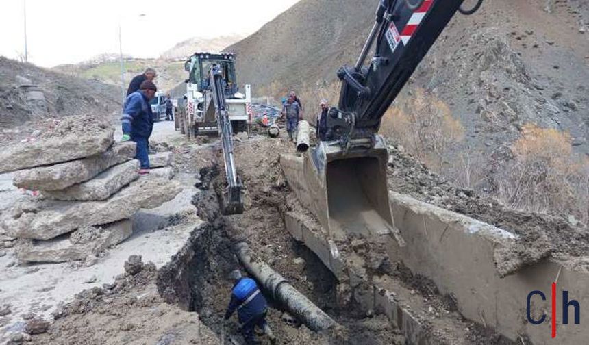 Hakkari’de su arızalarına karşı yoğun mesai