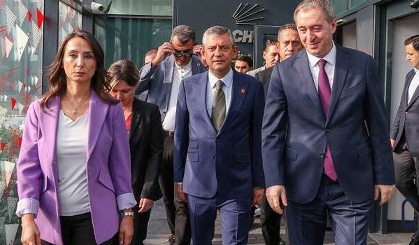 Özgür Özel ile DEM Parti Heyeti TBMM'de Bir Araya Geldi