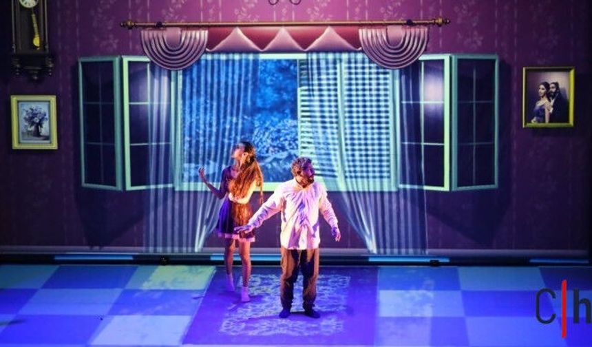 Sanat Rüzgarı Dinmiyor: Festivalin 9. Gününde "Evet Godot" Sahnelendi Uluslararası Tiy