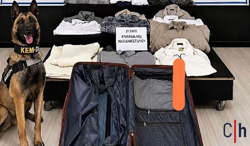 Narkotikten Kaçamadı! Hakkari'de Otobüs Yolcusunun Valizinden Kıyafetlere Emdirilmiş 12.5 Kilo Metamfetamin Çıktı