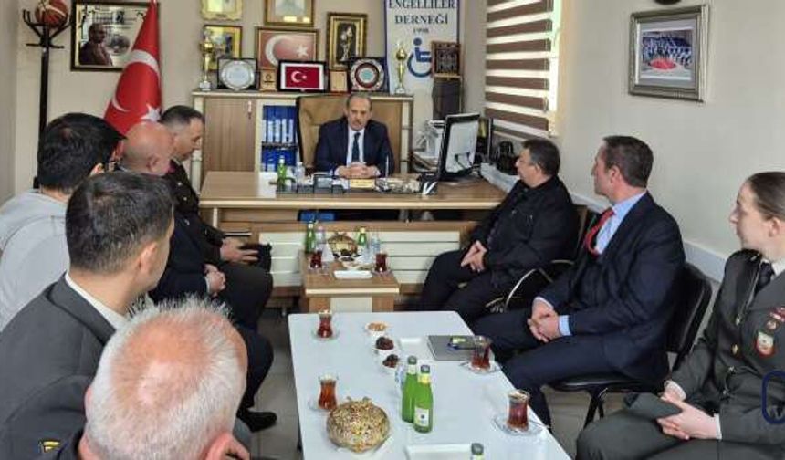 İbrahim Taşyapan’dan Engelliler Derneği’ne ziyaret