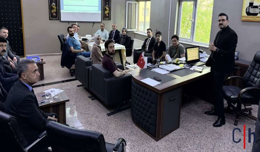 Hakkari İl Sağlık Müdürü Hamdullah Kara Sağlık Yatırımlarını Görüştü