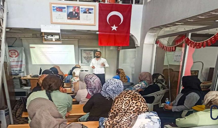 Hakkâri’de Aile Eğitim Programı Kapsamında Seminer Düzenlendi