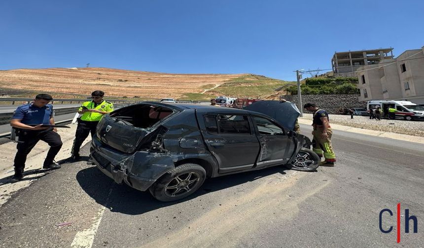 Kontrolden Çıkan Otomobil Bariyerlere Çarptı, 1 Kişi Yaralandı