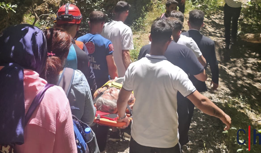 Hakkari’de Piknikte Düşerek Yaralanan Vatandaş Kurtarıldı