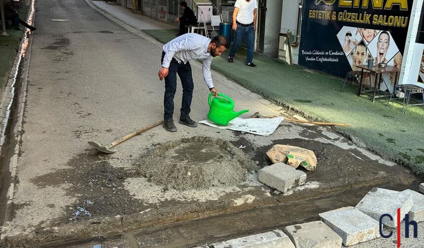 Şenler Oteli Sokağı’nda Esnaf Kendi İmkânlarıyla Yağmur Suyu Kanalını Onardı
