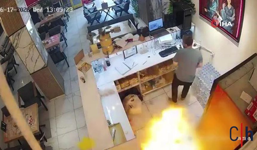 Hakkari'de Kafedeki Patlama Paniğe Neden Oldu