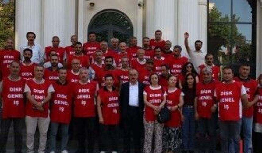 Van Büyükşehir Belediyesi'nden Çıkarılan İşçilerin Eylemi 351'inci Gününde Devam Etti
