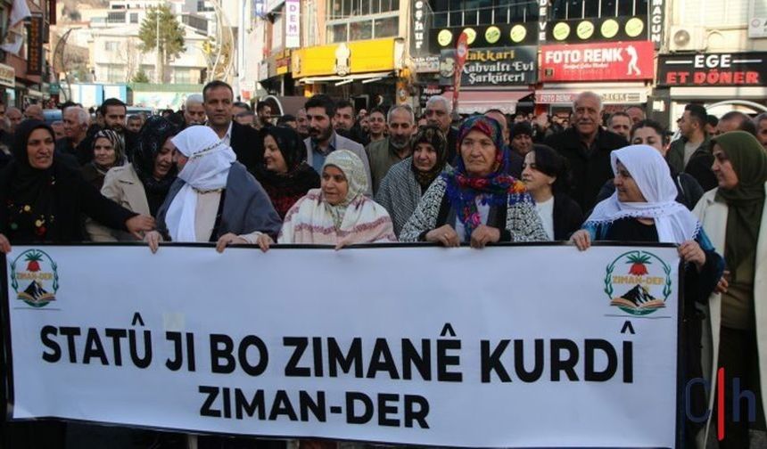 Hakkâri’de 10 Yıl Sonra Açılan ZIMAN-DER Kürtçe Eğitimlerini Sürdürüyor