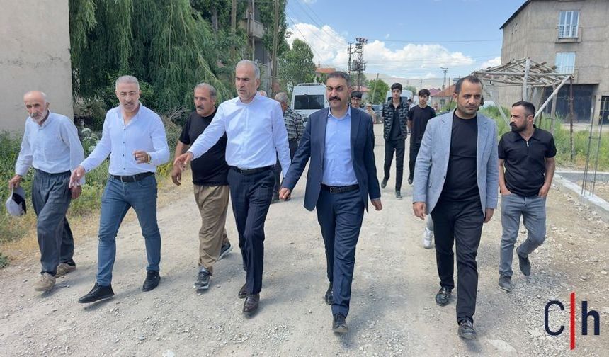 Yüksekova Belediyesi Eşbaşkanı Şoreş Diri mahalle Sakinleriyle Buluştu