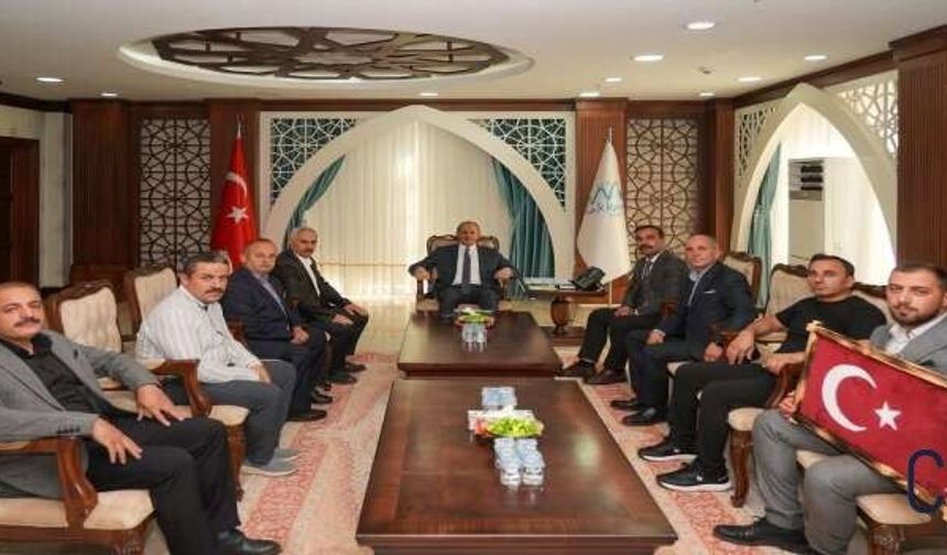 Şemdinli Şehit ve Gazi Aileleri Derneği’nden Vali Taşyapan’a Ziyaret