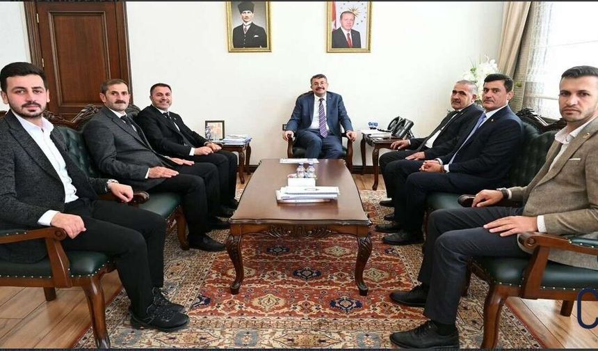 İçişleri Bakan Yardımcısı Çelik, Derecik heyetini kabul etti