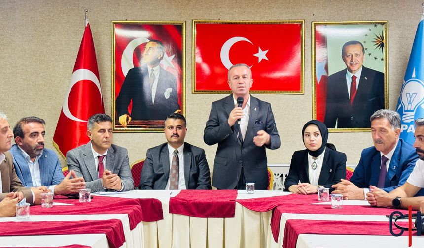 Koop-İş’ten AK Parti Hakkâri Teşkilatına Destek Açıklaması