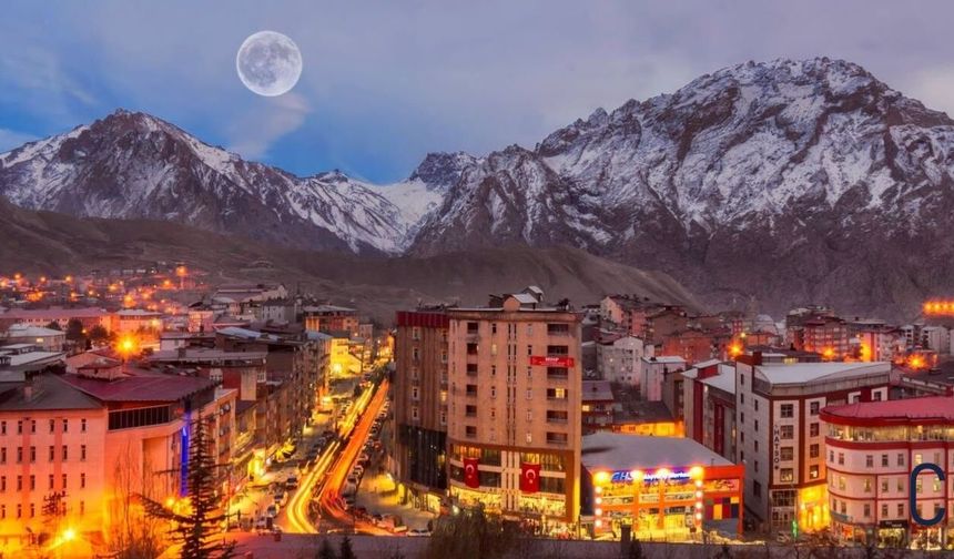 Hakkâri'nin Kanseri; Liyakatsizlik!  Mimar Kaya / Yazdı