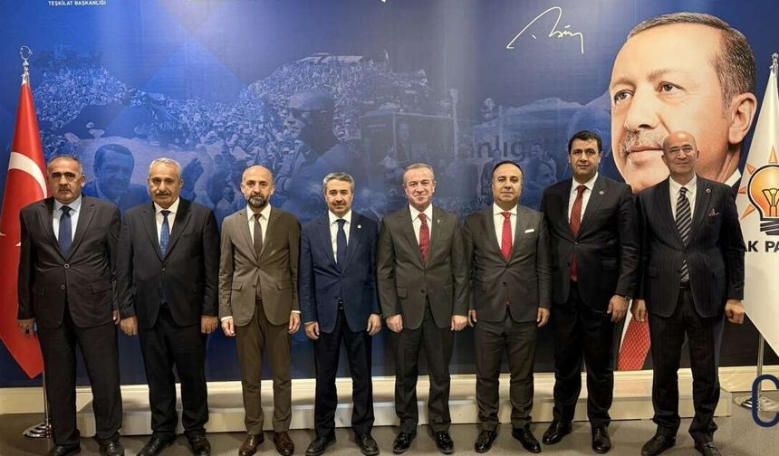 AK Parti Hakkâri teşkilatı Ankara’da Büyükgümüş ile buluştu