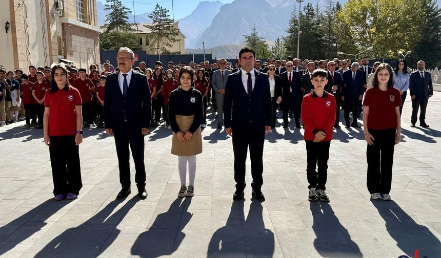 Hakkâri’de Ders Zili Çaldı: Yeni Eğitim Yılı Coşkuyla Başladı