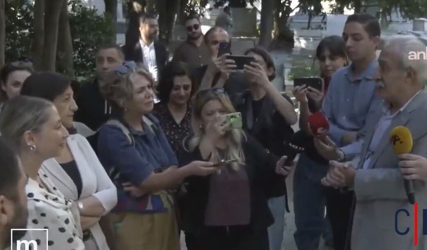 Mızraklı, Sırrı Süreyya Önderin mezarını ziyaret etti