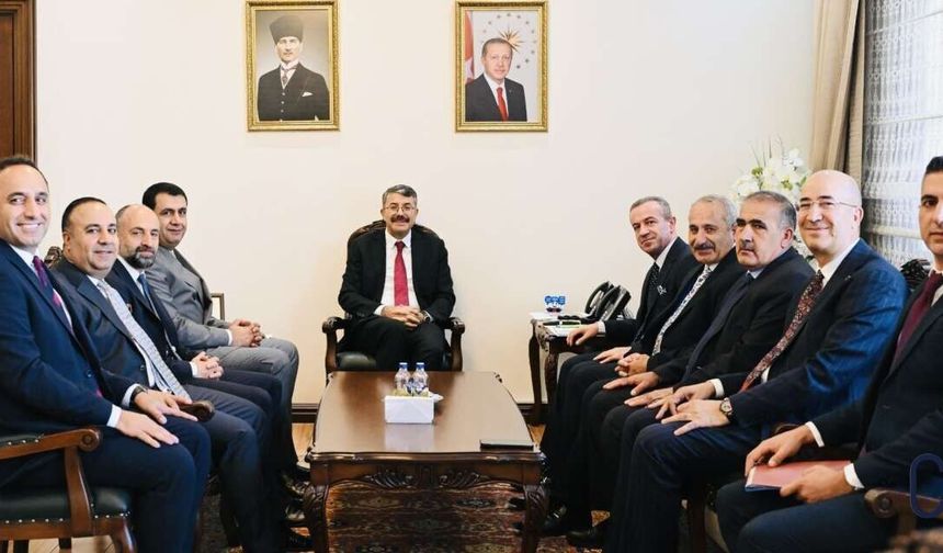 Ak Parti heyetinden Bakan Yardımcıdı Çelik’e ziyaret