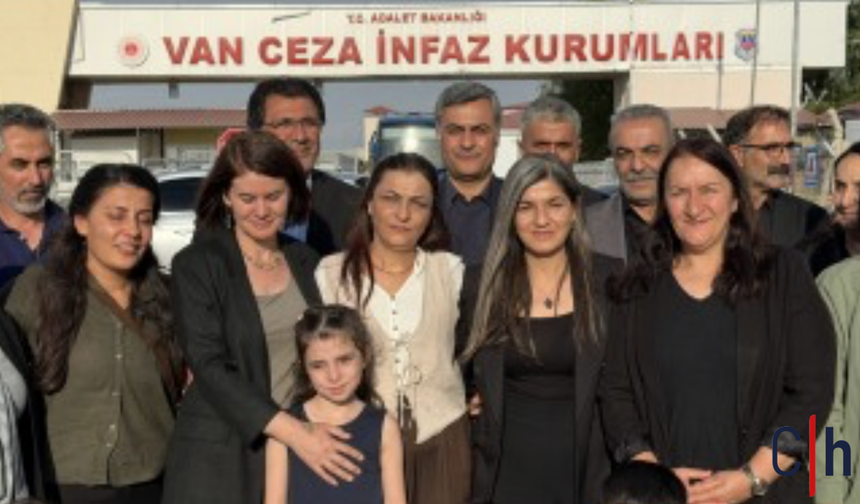 Hakkarili Kadın Siyasetçi: Perihan Karaman tahliye edildi