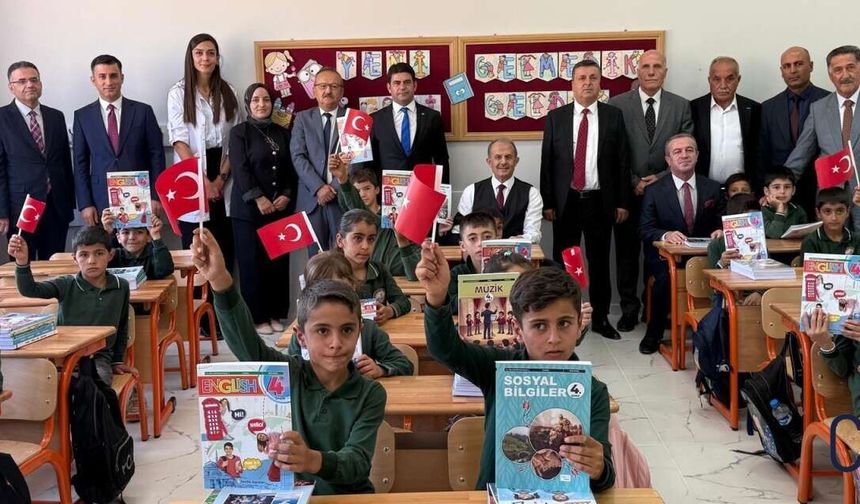 Hakkâri’de 60 bin 712 öğrenci yeni eğitim yılına başladı