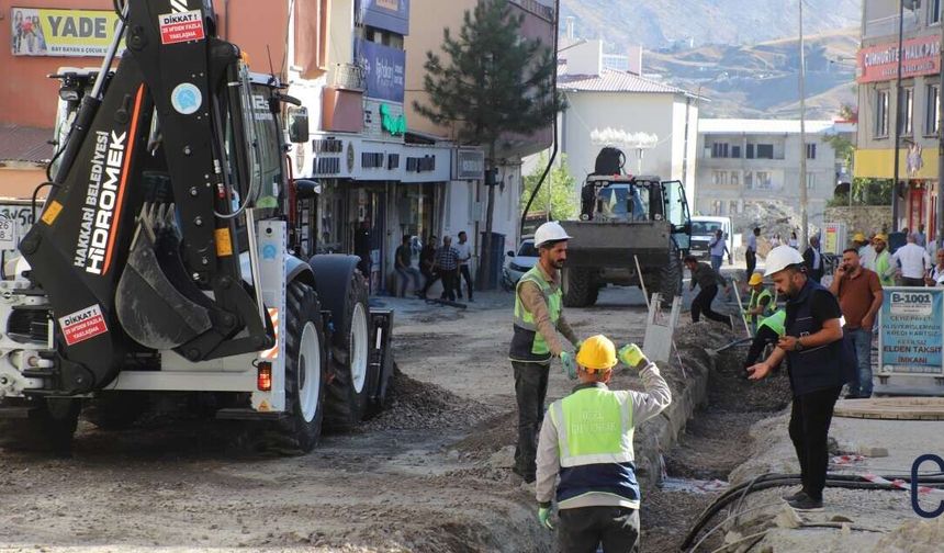 Altay Caddesi’nde altyapı tamamlandı, sıra asfaltta