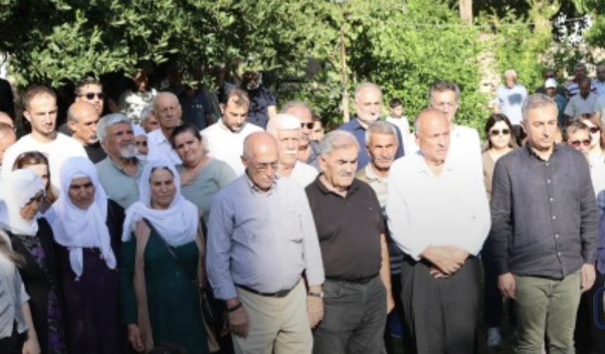 Apê Musa mezarı başında anıldı: Özgür Basın’la yaşıyor