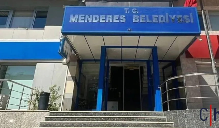 Menderes Belediyesi'ne operasyon: 9 gözaltı