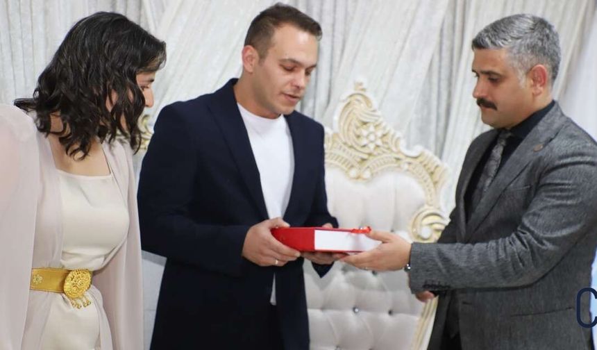 Vali Yardımcısı Gürbüz Genç Çiftin Nikâh şahidi oldu