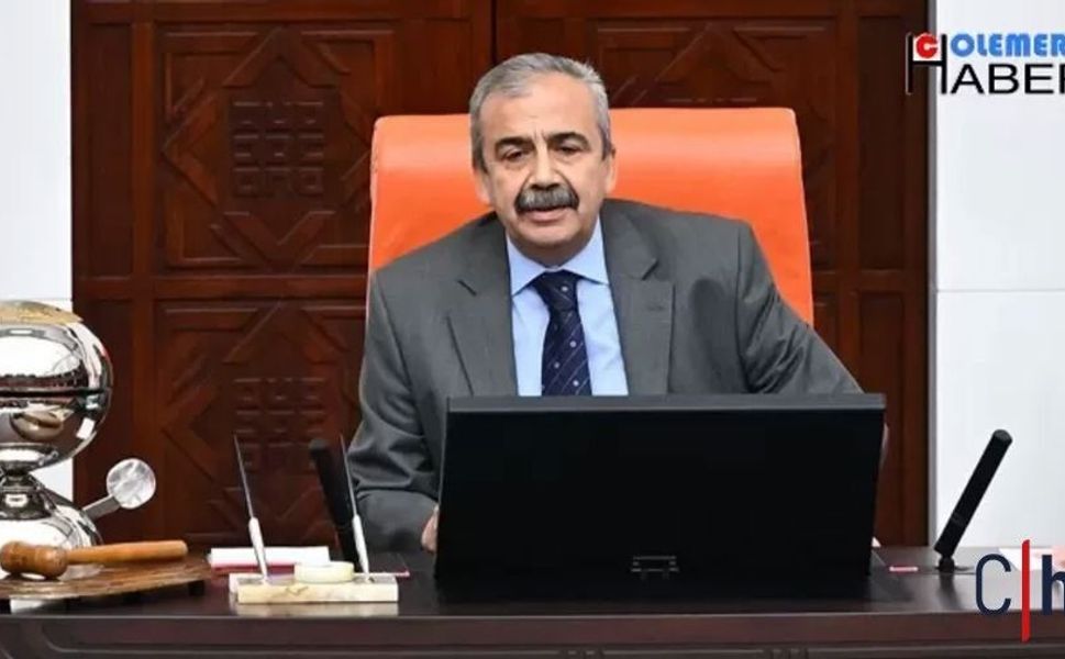 Barışın Gülen Yüzü, Hakikatin Keskin Kalemi: Sırrı Süreyya’sız Bir Yıl