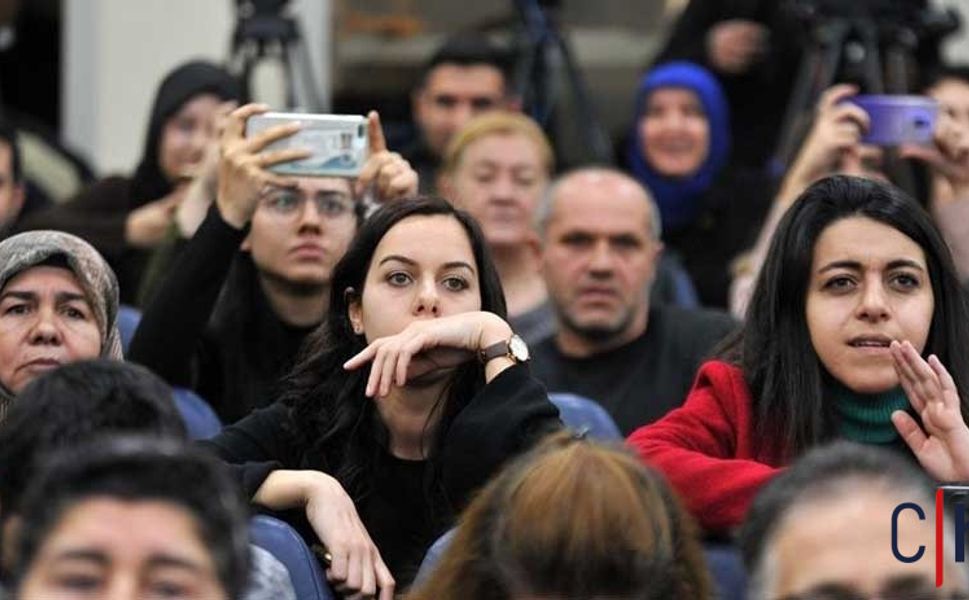 "Öğretmen Adaylarını Bekleyen Yeni Sınav: Akademi Giriş Sınavı"