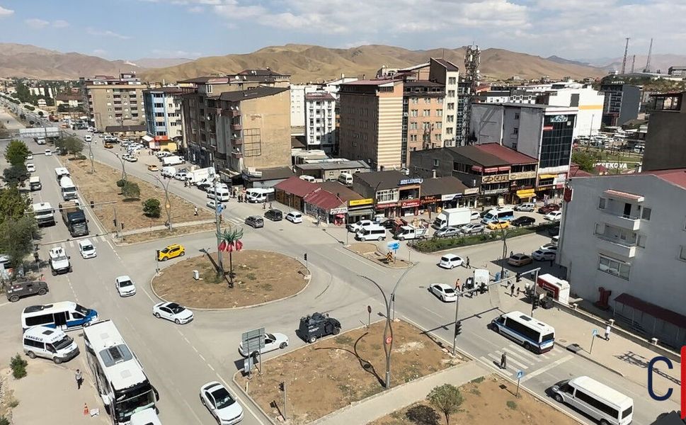 Türkiye’nin İdari Yapısı Değişiyor: İl Olmaya Aday 24 İlçe Netleşti! Hakkari Yüksekova da Listede