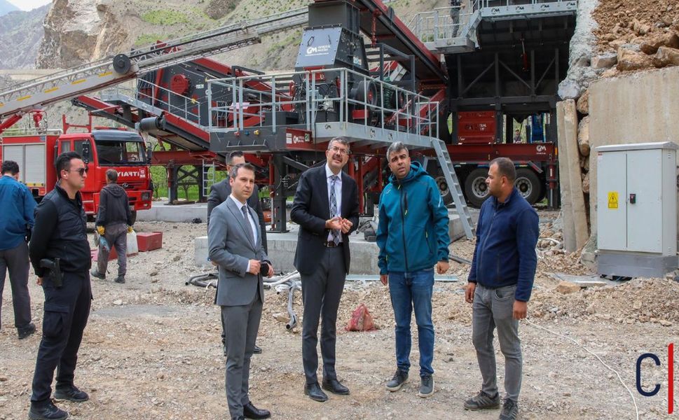 Vali Çelik’ten Ulaşım Hamlesi: Konkasör Tesisi Kuruluyor