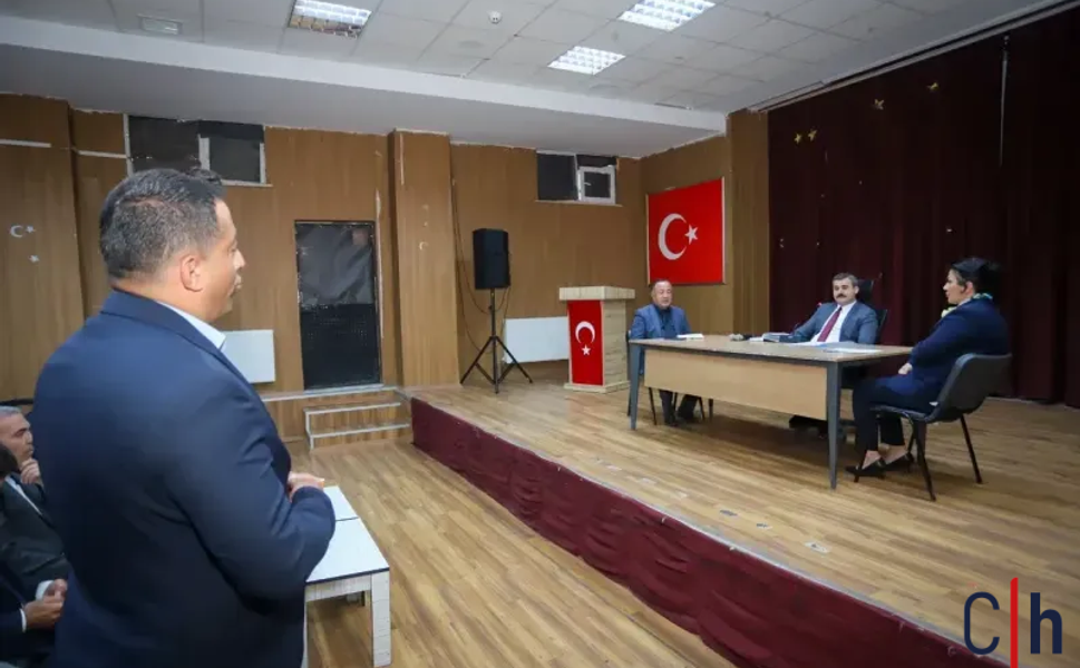 Çukurca’da Köylere Hizmet Götürme Birliği Toplantısı Gerçekleşti