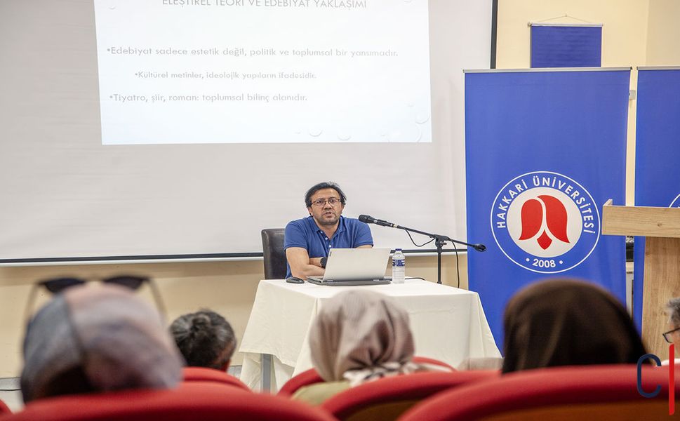 Hakkari Üniversitesi’nde Eagleton’un Düşünce Dünyasına Yolculuk