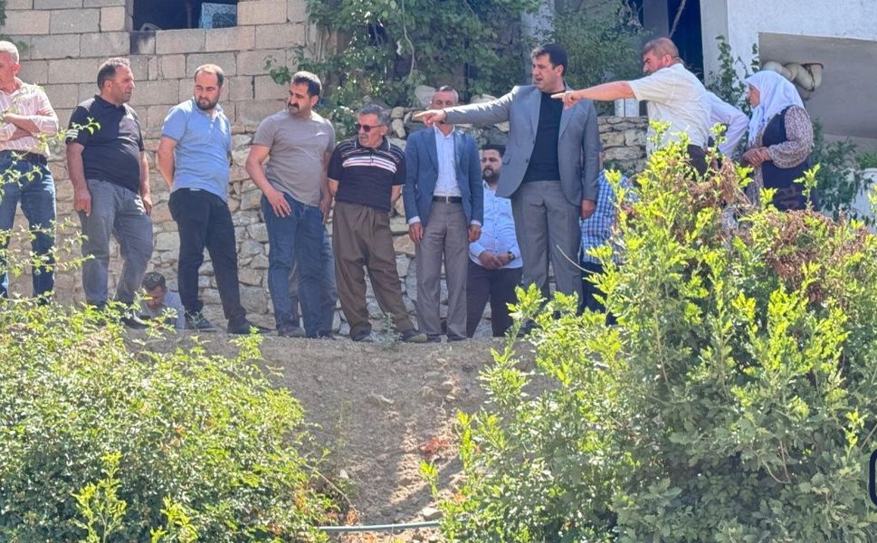 Başkan Şakar: Şemdinli'de alt ve üstyapı çalışmalarına devam ediyor