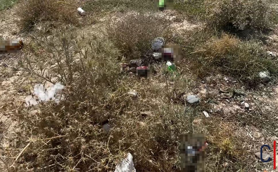 Hakkari'de Mezarlık Çevresine Atılan Bira Şişeleri Tepki Çekti