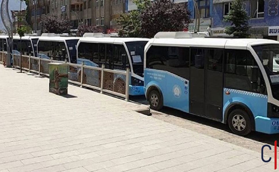 Hakkari Belediyesi LGS Sınav Günü Otobüsleri Ücretsiz Yaptı