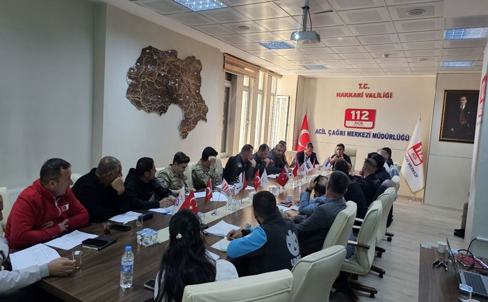 Hakkari’de Kurumlar Afetlere Karşı Tek Yürek