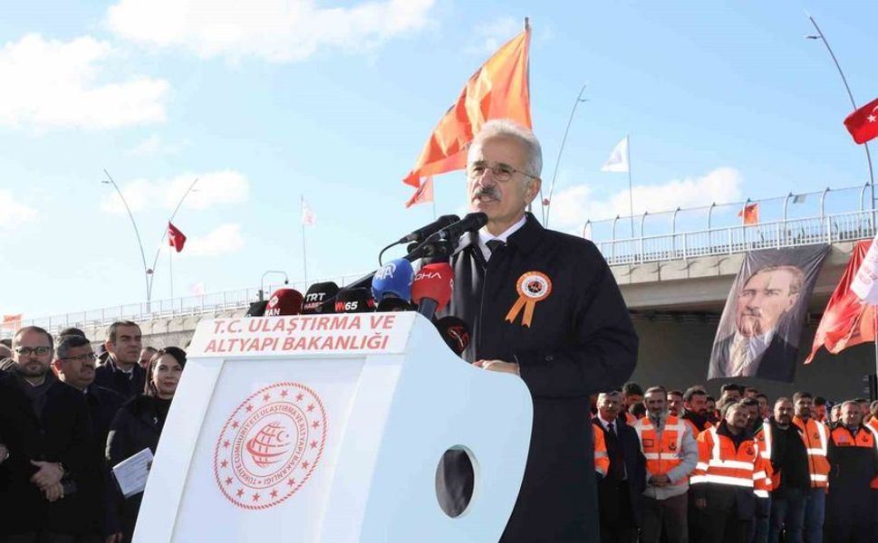 Van Çevre Yolu’nun 1. ve 3. Etapları Hizmete Açıldı