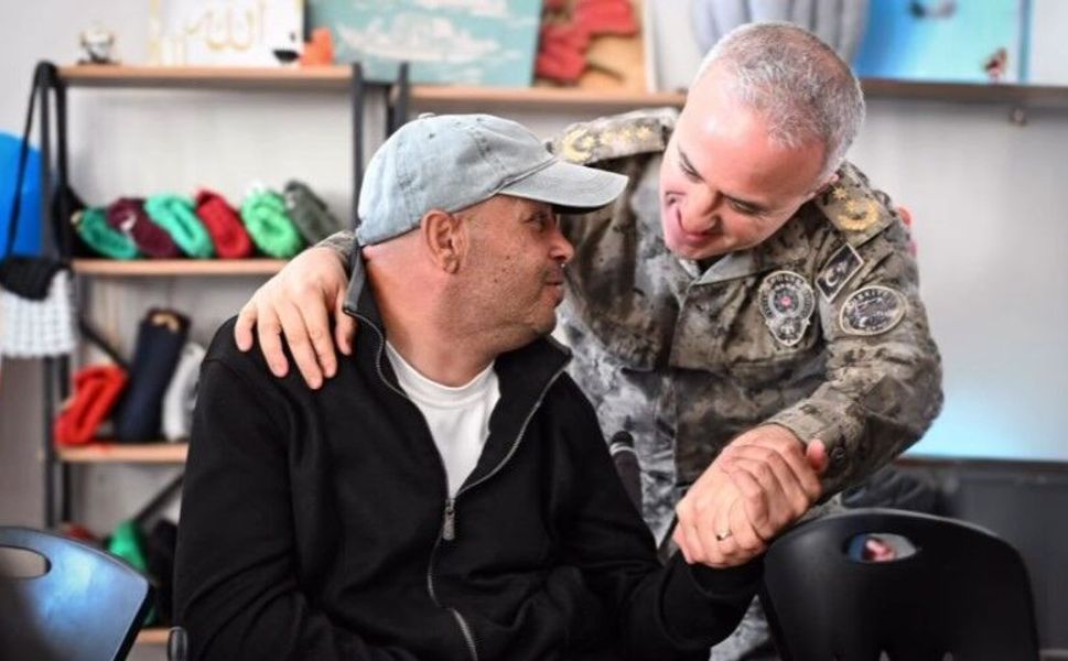 İl Emniyet Müdürü Attila Ayata’dan Engelli Bireylere Özel İlgi