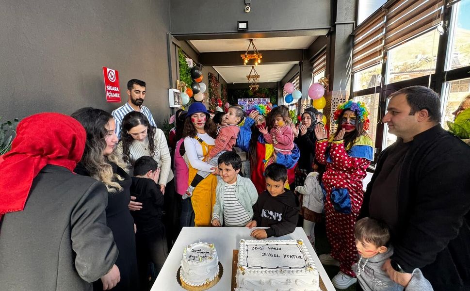 Hakkari’de 3 Aralık Engelliler Günü’nde Özel Çocuklara Renkli Etkinlik